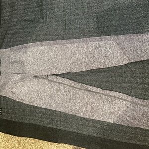 AYBL gym leggings